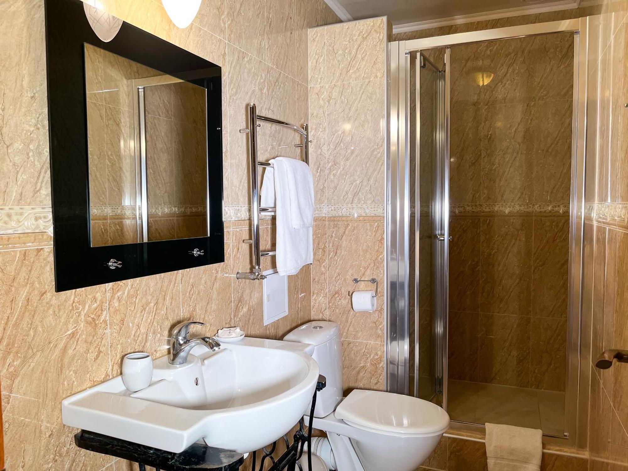 Otel Plazma 3*